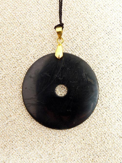 Pendentif circulaire en shungite