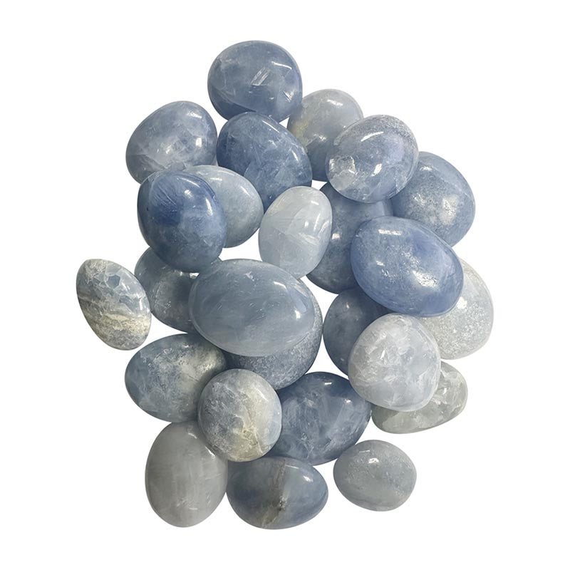 Galet de calcite bleue
