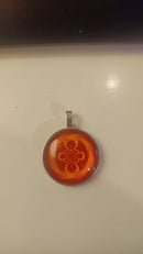 Necklace: Protection of the Mother's energy, enveloping in softness